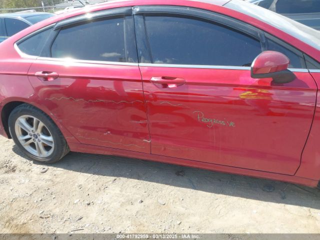 3FA6P0HD4JR200691 Ford FUSION SE