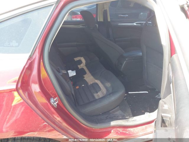3FA6P0HD4JR200691 Ford FUSION SE