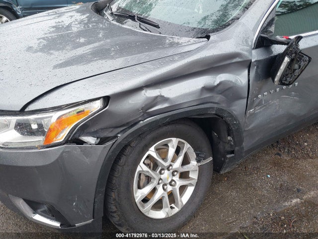 1GNERGKW8JJ220611 Chevrolet Traverse 1lt