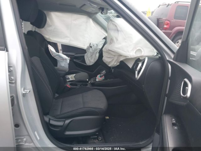 2020 KIA SOUL KNDJ23AU8L7733457 Photo 4