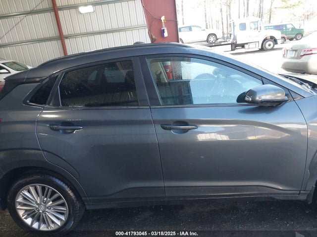 KM8K22AAXJU165226 Hyundai Kona Sel