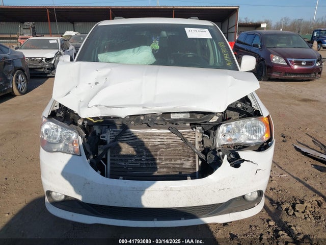 2C4RDGCG8KR688495 Dodge Grand Caravan Sxt