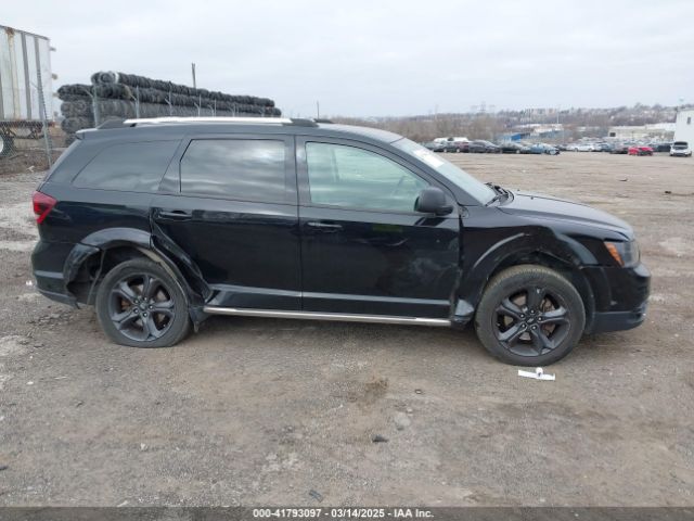 3C4PDDGGXKT816412 Dodge Journey Crossroad Awd