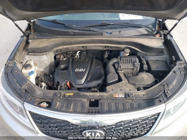 KIA SORENTO LX 2014 5XYKTCA68EG501000 Image 9