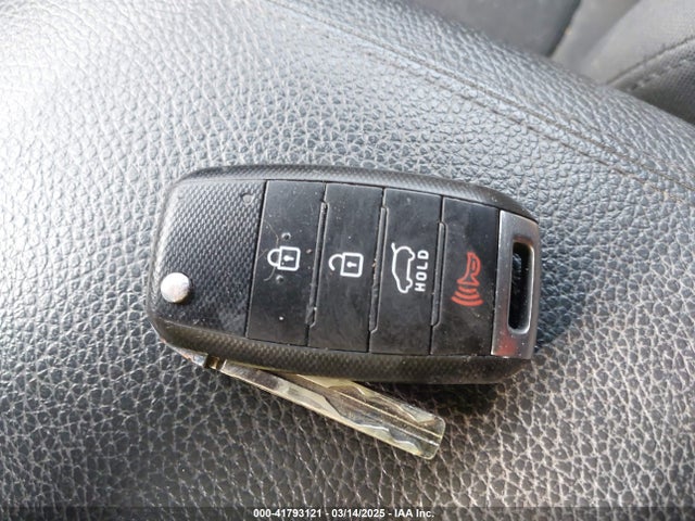 KIA SORENTO LX 2014 5XYKTCA68EG501000 Image 10