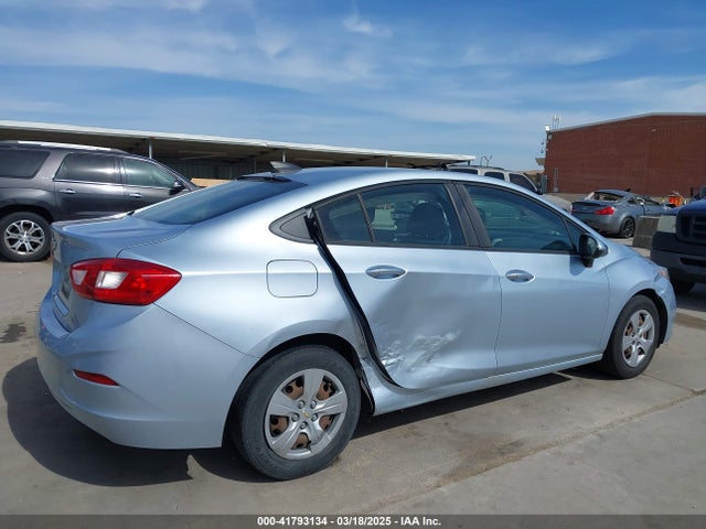 Chevrolet Cruze Ls Auto 2017 3G1BC5SM2HS573945 Image 6
