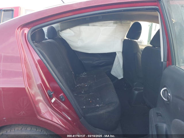3N1CN7AP1JL870222 Nissan 2018