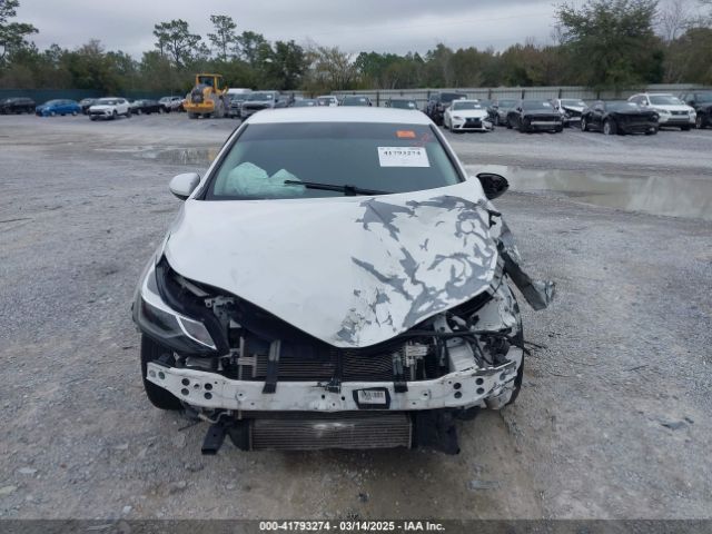 1G1BE5SM1H7209427 Chevrolet Cruze Lt Auto
