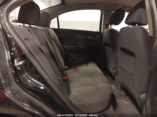 1G1JD5SB1J4103385 Chevrolet Sonic Lt Auto