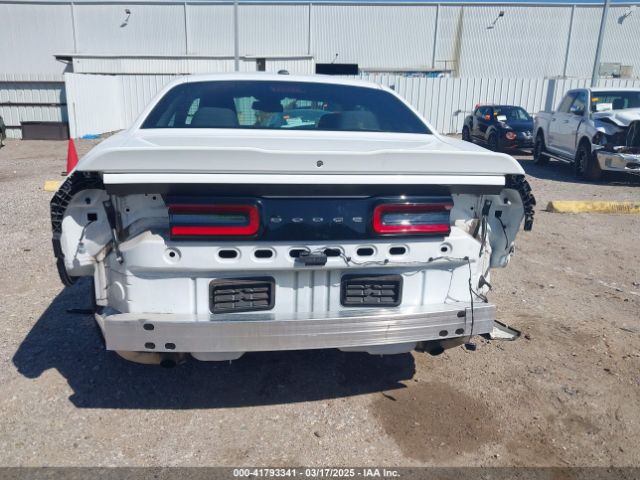2C3CDZAG7LH105589 Dodge Challenger Sxt