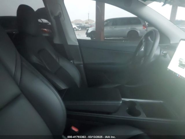 2022 TESLA MODEL Y 7SAYGDEE0NF451371 Photo 4