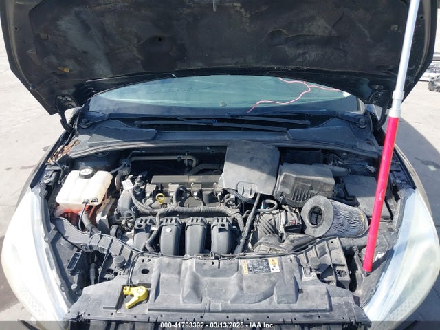 Ford FOCUS SE 2016 1FADP3K26GL239046 Image 10