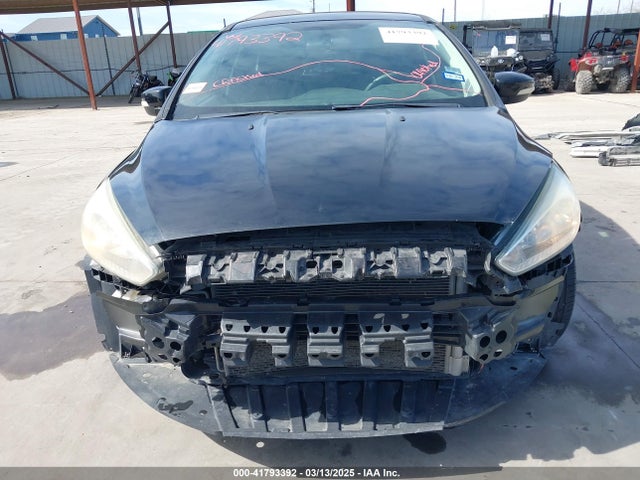 Ford FOCUS SE 2016 1FADP3K26GL239046 Image 17