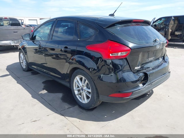Ford FOCUS SE 2016 1FADP3K26GL239046 Image 3