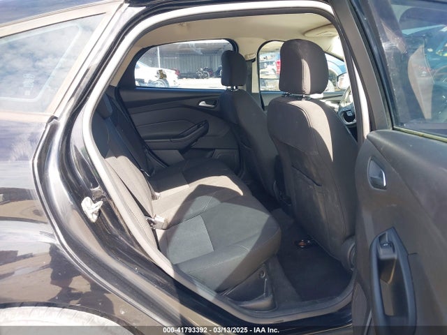 Ford FOCUS SE 2016 1FADP3K26GL239046 Image 8