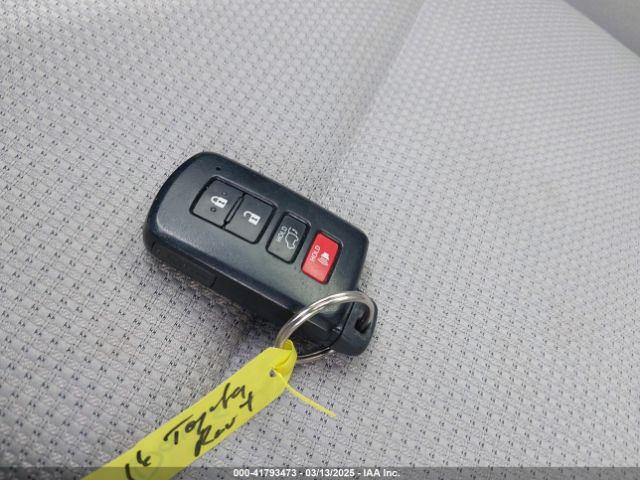 JTMRJREVXGD018201 Toyota Rav4 Hybrid Xle