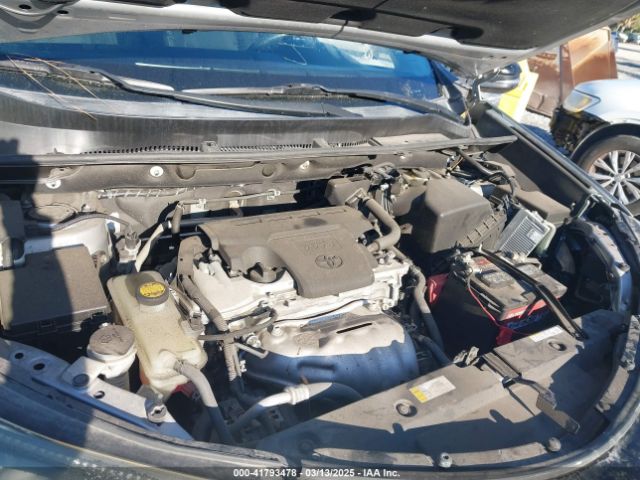 2T3RFREV1JW788525 Toyota Rav4 Adventure/xle