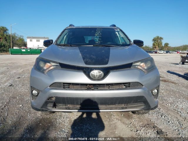 2T3RFREV1JW788525 Toyota Rav4 Adventure/xle