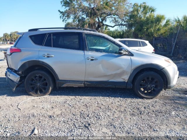 2T3RFREV1JW788525 Toyota Rav4 Adventure/xle