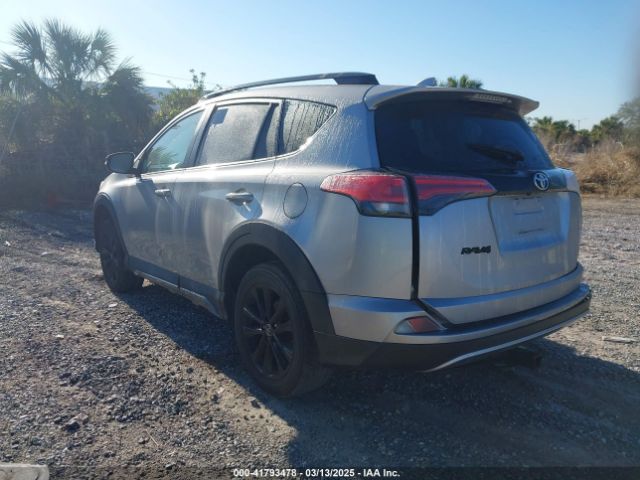 2T3RFREV1JW788525 Toyota Rav4 Adventure/xle