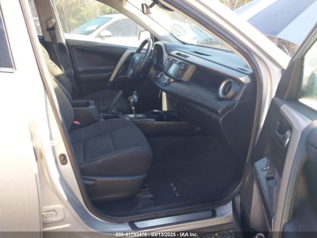 2T3RFREV1JW788525 Toyota Rav4 Adventure/xle