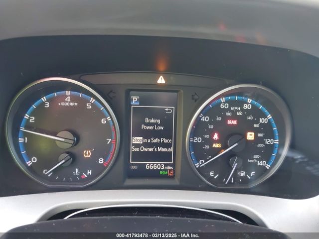 2T3RFREV1JW788525 Toyota Rav4 Adventure/xle