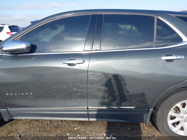 3GNAXJEV4JS564245 Chevrolet EQUINOX LT