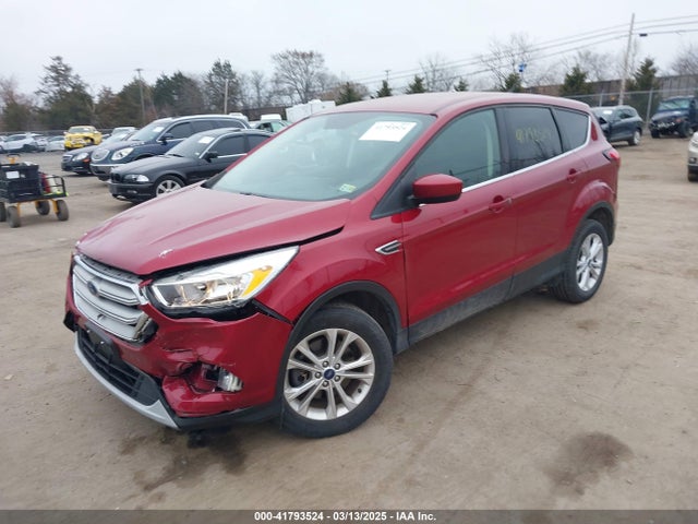 1FMCU9GDXKUC35625 Ford ESCAPE SE