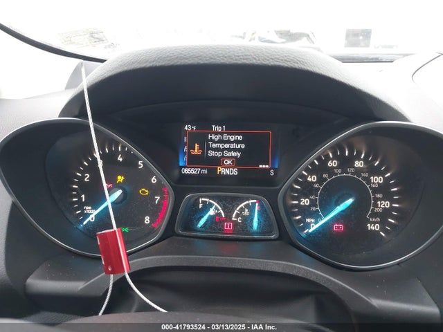 1FMCU9GDXKUC35625 Ford ESCAPE SE