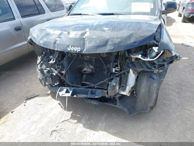 1C4RJFAG2LC344015 Jeep Grand Cherokee Laredo E 4x4