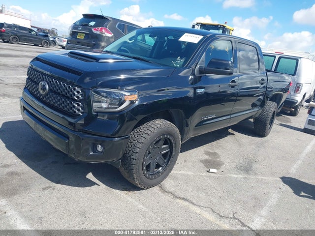 5TFDY5F12KX784117 Toyota Tundra Sr5 5.7l V8