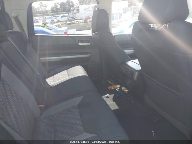 5TFDY5F12KX784117 Toyota Tundra Sr5 5.7l V8