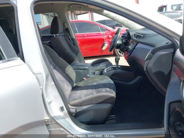 KNMAT2MT6FP584237 Nissan ROGUE SV