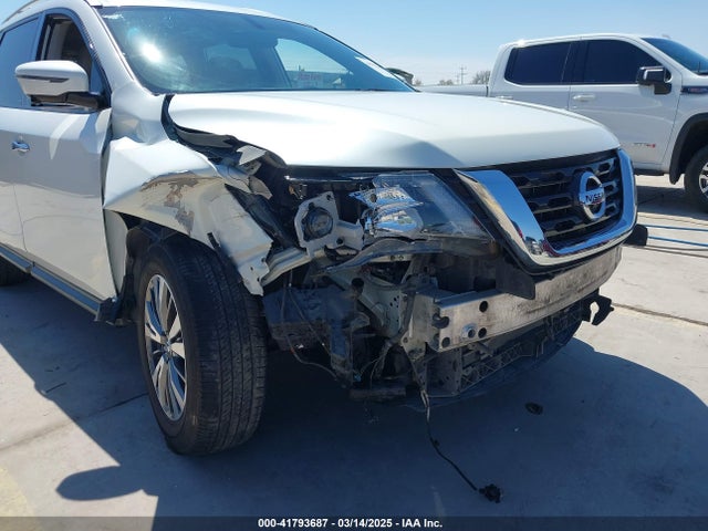 5N1DR2MM6HC687085 Nissan Pathfinder Sl