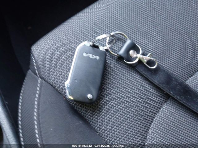 3KPF24AD6RE836641 KIA Forte Lxs