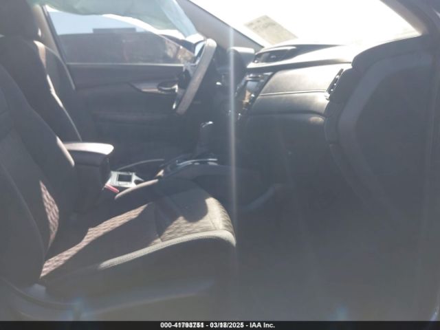 5N1AT2MT1JC770537 Nissan ROGUE SV