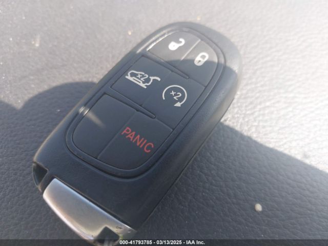 1C4PJLCB7FW690586 Jeep Cherokee Latitude