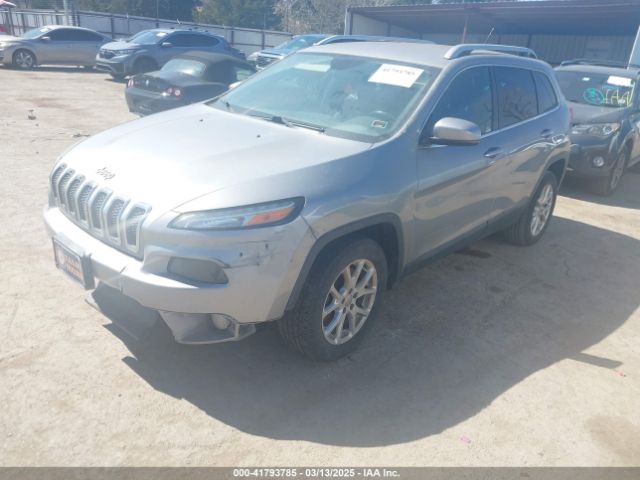 1C4PJLCB7FW690586 Jeep Cherokee Latitude