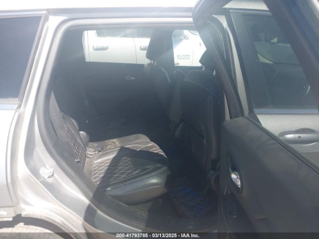 1C4PJLCB7FW690586 Jeep Cherokee Latitude