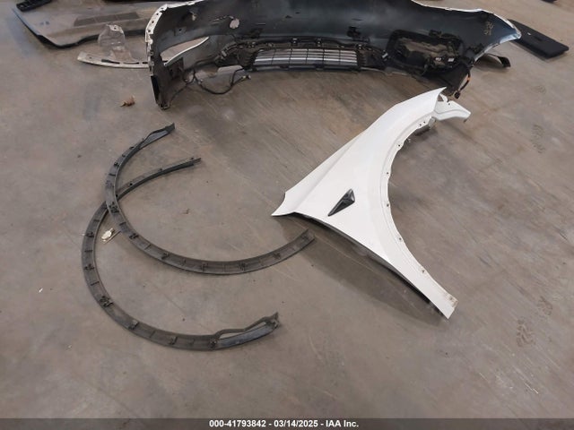 5YJYGAEE1MF216200 Tesla 2021