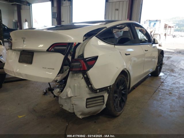 2021 TESLA MODEL Y 5YJYGAEE1MF216200 Photo 3