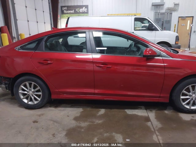 Hyundai SONATA SE 2019 5NPE24AF5KH735198 Image 14