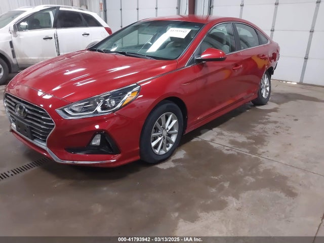Hyundai SONATA SE 2019 5NPE24AF5KH735198 Image 2