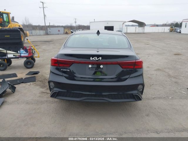 3KPF24ADXRE744271 KIA Forte Lxs