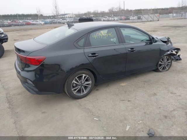 3KPF24ADXRE744271 KIA Forte Lxs