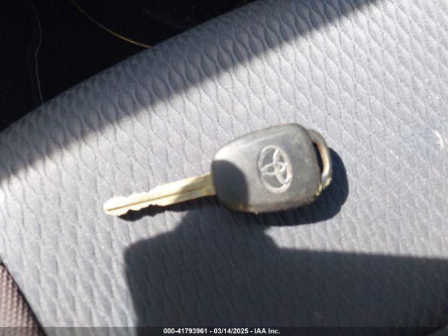 5YFBURHE6KP867669 Toyota COROLLA LE