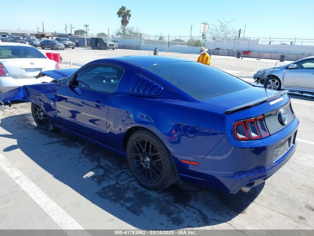 1ZVBP8AM8E5274347 Ford Mustang V6