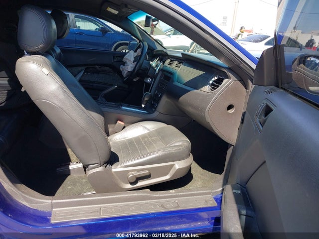 1ZVBP8AM8E5274347 Ford Mustang V6