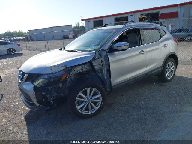 JN1BJ1CP9JW101186 Nissan Rogue Sport Sv