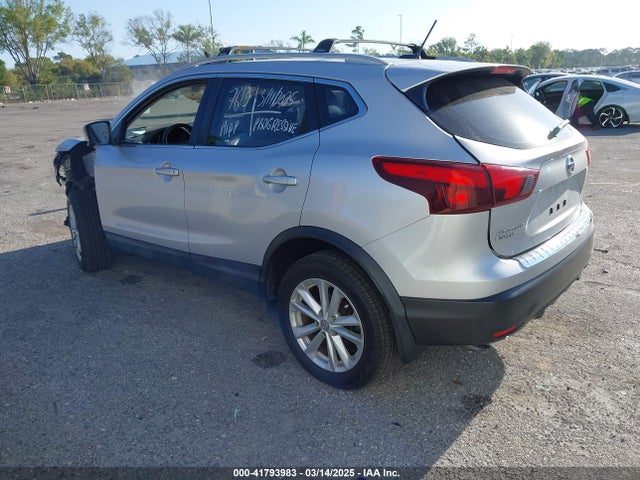 JN1BJ1CP9JW101186 Nissan Rogue Sport Sv